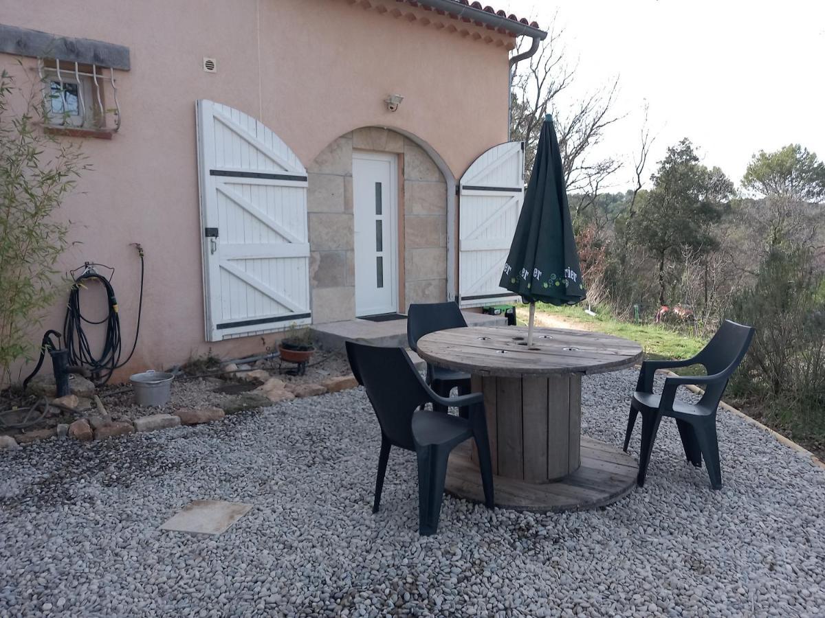 Le Refuge De Sissou Apartamento Pontevès Exterior foto